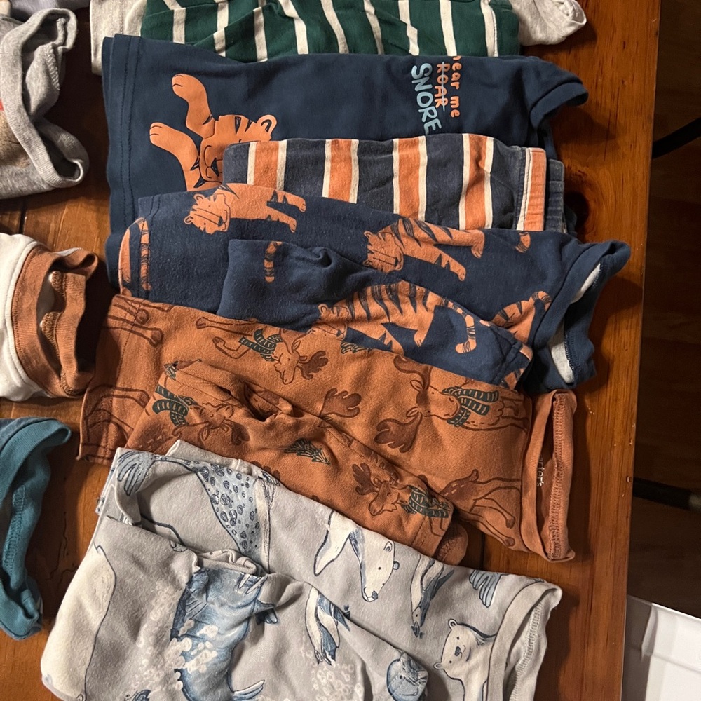2T long sleeve pajamas lot bundle unisex or boys 13 pairs - Picture 5 of 6
